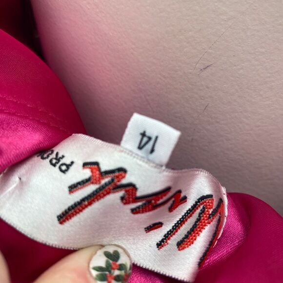 14 Wink Prom Pink Blk Princess gown - Picture 4 of 7